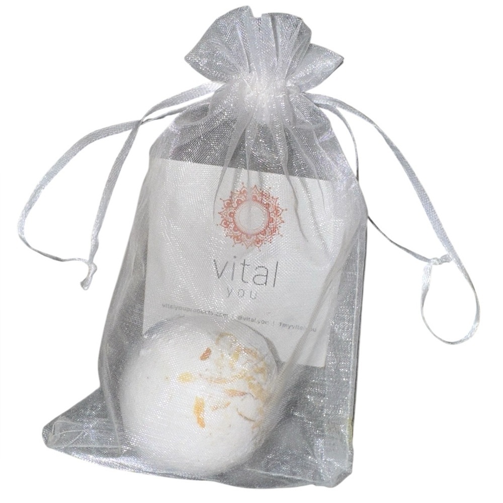 NWT Vital You Awaken To Sensation Mini Bath Bomb
